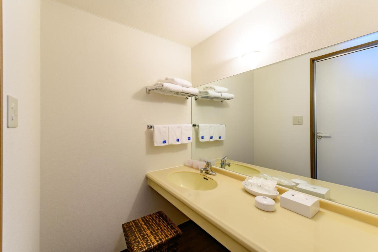 Hotel Robertson Harbor Miyakojima  Екстериор снимка